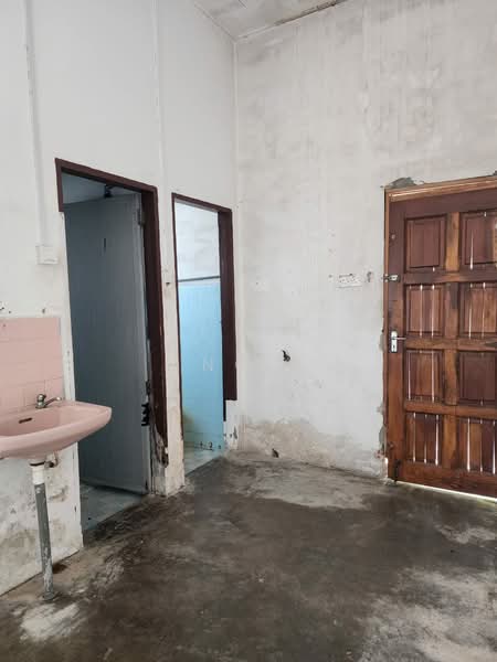 Rumah Teres 1 Tingkat untuk Dijual di Tongkang Pechah (Batu Pahat) - NGO - Interior - PropertyGuru.com.my