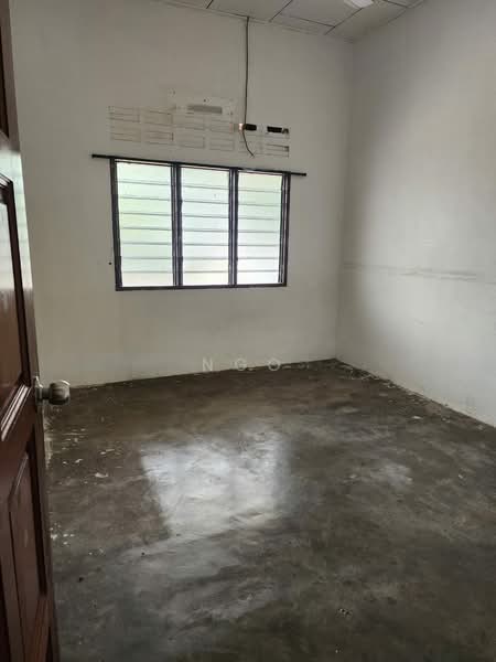 Rumah Teres 1 Tingkat untuk Dijual di Tongkang Pechah (Batu Pahat) - NGO - Interior - PropertyGuru.com.my
