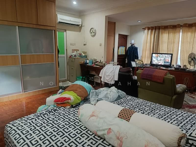 Rumah Teres 2 Tingkat untuk Dijual di Seksyen 4 (Shah Alam) - Noraini Dahan - PropertyGuru.com.my