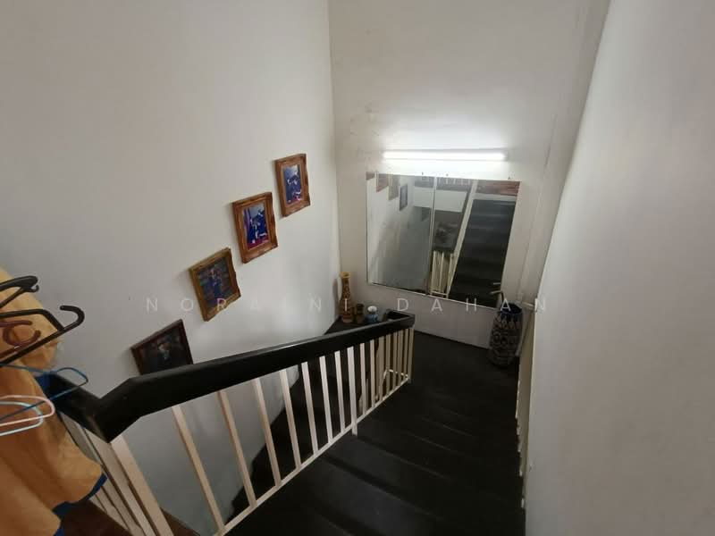 Rumah Teres 2 Tingkat untuk Dijual di Seksyen 4 (Shah Alam) - Noraini Dahan - PropertyGuru.com.my