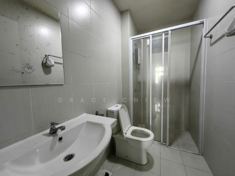 Service Residence for Rent at Meridin Bayvue Serviced Apartment - Grace Chiew - Bathroom - PropertyGuru.com.my