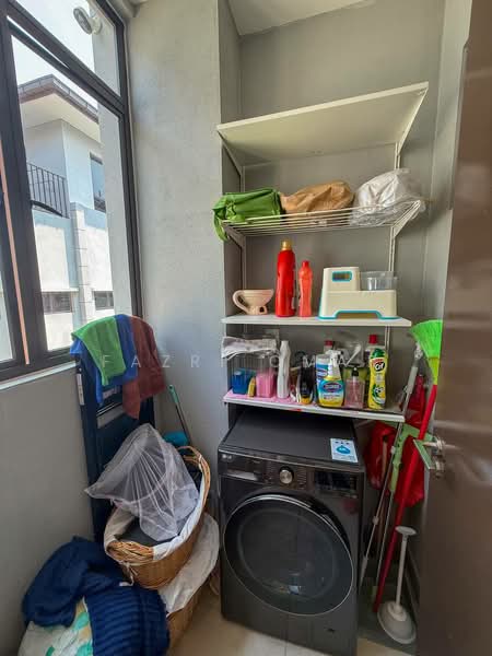 Terraced House for Sale in Cyberjaya (Selangor) - Fazri Omar - Balcony - PropertyGuru.com.my