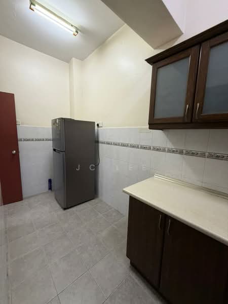 Condominium for Rent at Kelana Mahkota - Jc Lee - Kitchen - PropertyGuru.com.my