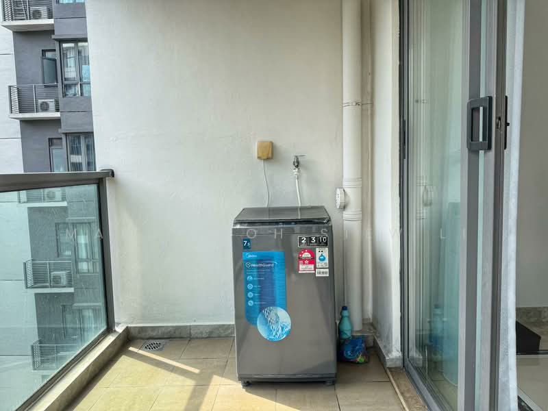 Service Residence for Rent at R&F Princess Cove Phase 1 - Mandy Goh Siew Li - Balcony - PropertyGuru.com.my