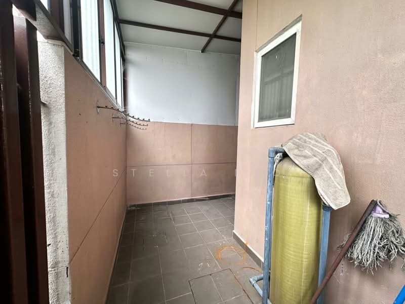 3-storey Terraced House for Sale in Cyberjaya (Selangor) - Stella Foo - Balcony - PropertyGuru.com.my