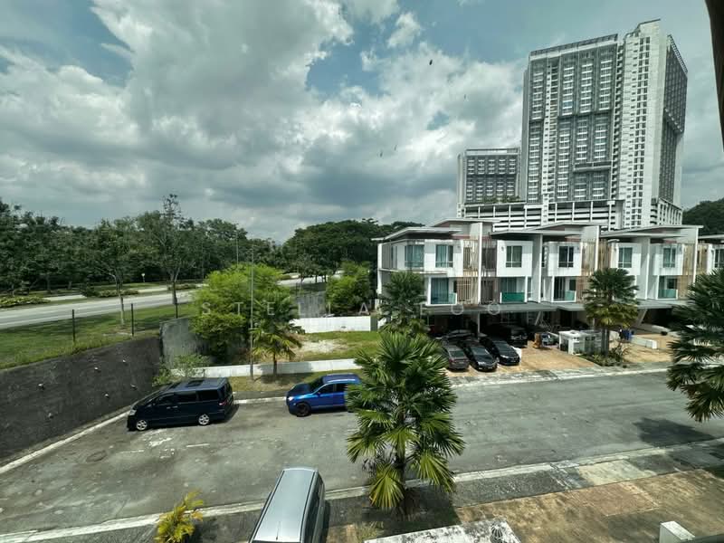 3-storey Terraced House for Sale in Cyberjaya (Selangor) - Stella Foo - Exterior - PropertyGuru.com.my