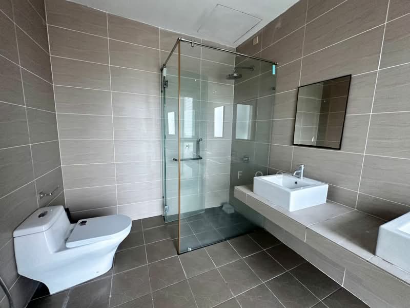 3-storey Terraced House for Sale in Cyberjaya (Selangor) - Stella Foo - Bathroom - PropertyGuru.com.my