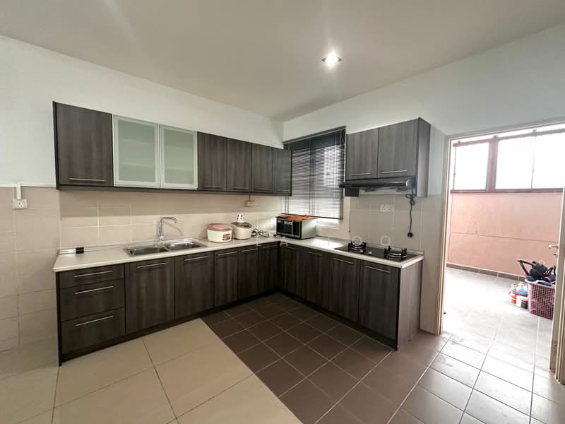 3-storey Terraced House for Sale in Cyberjaya (Selangor) - Stella Foo - Kitchen - PropertyGuru.com.my