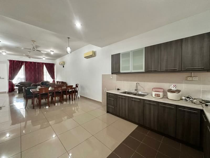 3-storey Terraced House for Sale in Cyberjaya (Selangor) - Stella Foo - Kitchen - PropertyGuru.com.my