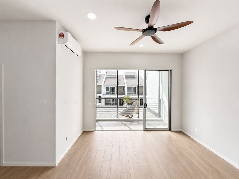 Rumah Teres 2 Tingkat untuk Disewa di Rawang (Selangor) - Visaghan Naidu - Balcony - PropertyGuru.com.my