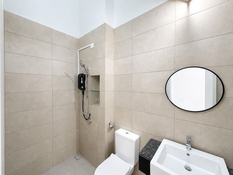Rumah Teres 2 Tingkat untuk Disewa di Rawang (Selangor) - Visaghan Naidu - Bathroom - PropertyGuru.com.my