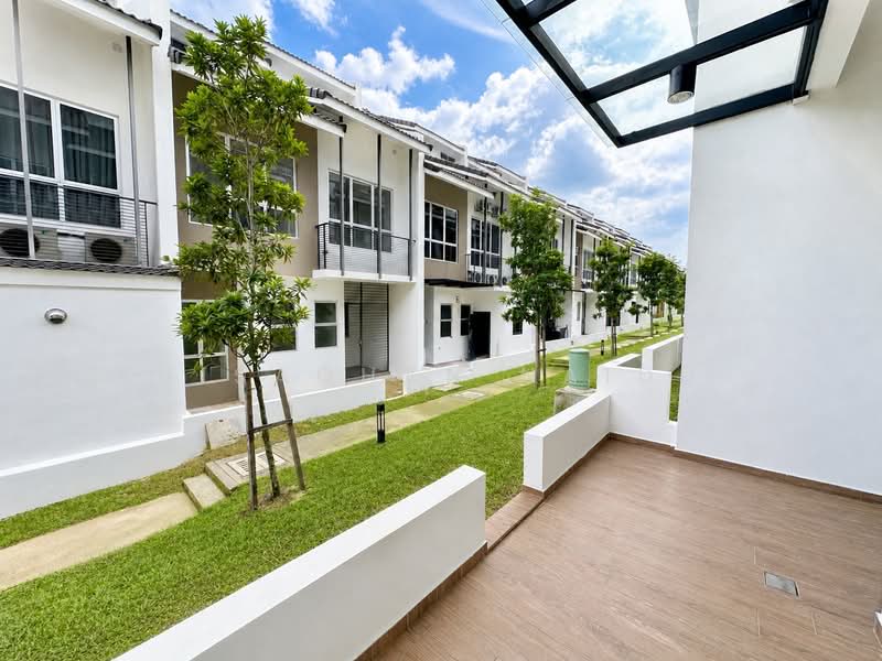 Rumah Teres 2 Tingkat untuk Disewa di Rawang (Selangor) - Visaghan Naidu - Exterior - PropertyGuru.com.my