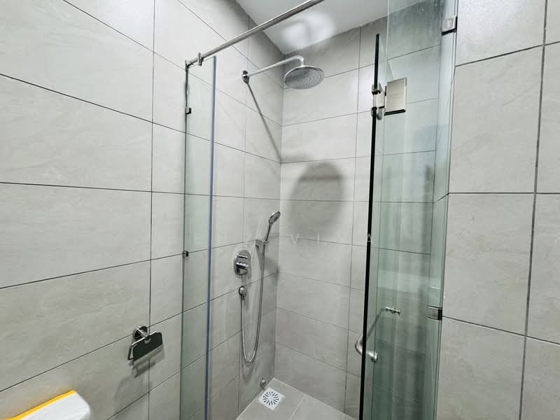 Service Residence for Rent at Dorsett Waterfront Subang - Benz Viva - Bathroom - PropertyGuru.com.my