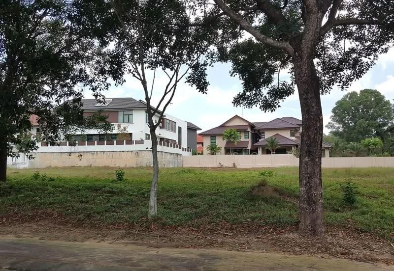 Tanah Kediaman untuk Dijual di Bukit Jelutong (Shah Alam) - Irwan Yusoff - PropertyGuru.com.my