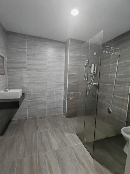 Service Residence for Rent at KSL Residence @ Daya - Stephanie Yap - Bathroom - PropertyGuru.com.my