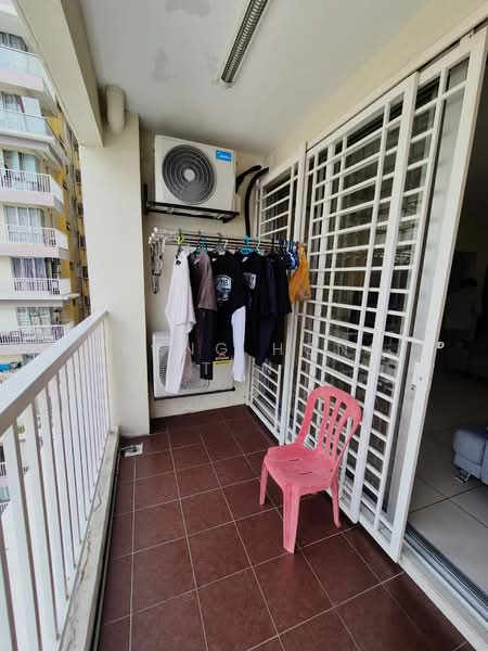 Kondominium untuk Dijual di Platinum Lake PV 20 - Zheng Hong Tan - Balcony - PropertyGuru.com.my