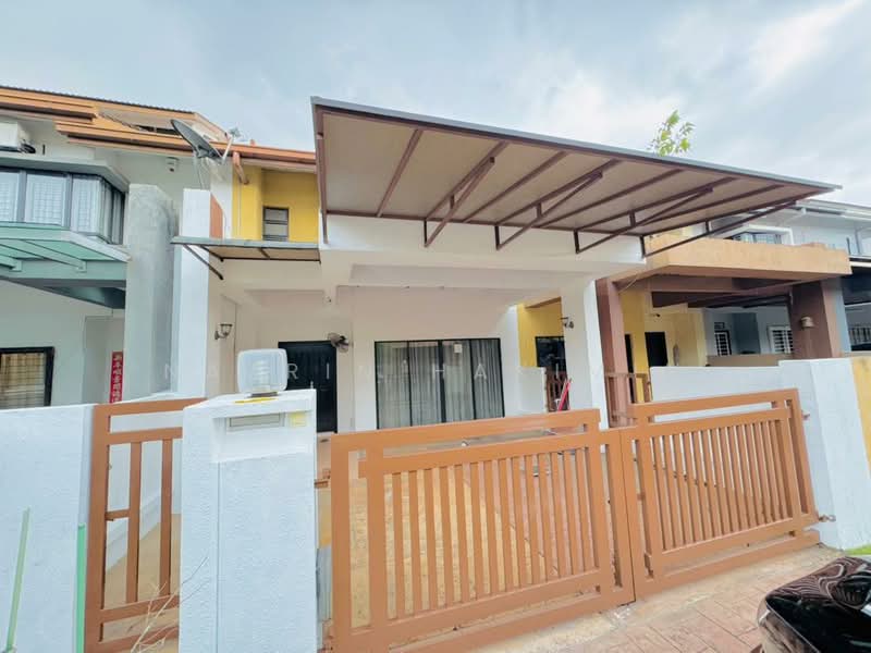 Terraced House for Sale in Bukit Jelutong (Shah Alam) - Nazrin Hakimin - PropertyGuru.com.my