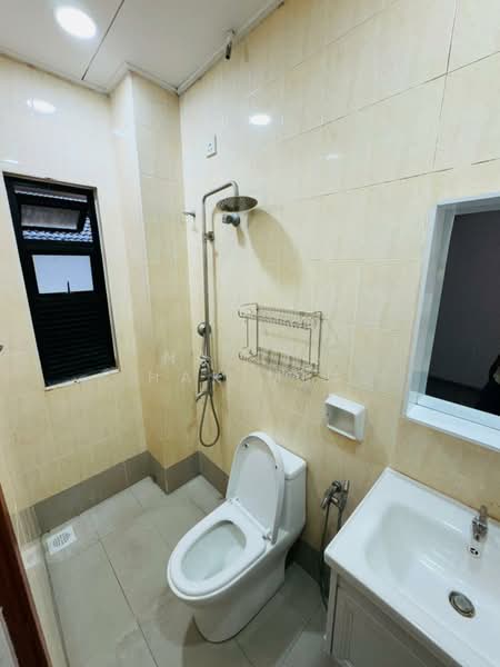 Terraced House for Sale in Bukit Jelutong (Shah Alam) - Nazrin Hakimin - PropertyGuru.com.my