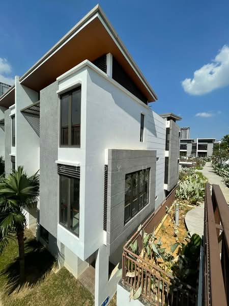 3-storey Terraced House for Sale in Cyberjaya (Selangor) - Cindy Ho - Exterior - PropertyGuru.com.my