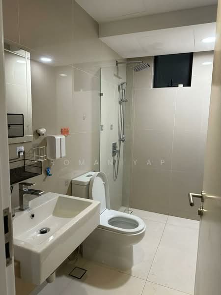 Servis Apartment untuk Disewa di United Point (Residensi Berpadu) - Roman Yap - Bathroom - PropertyGuru.com.my