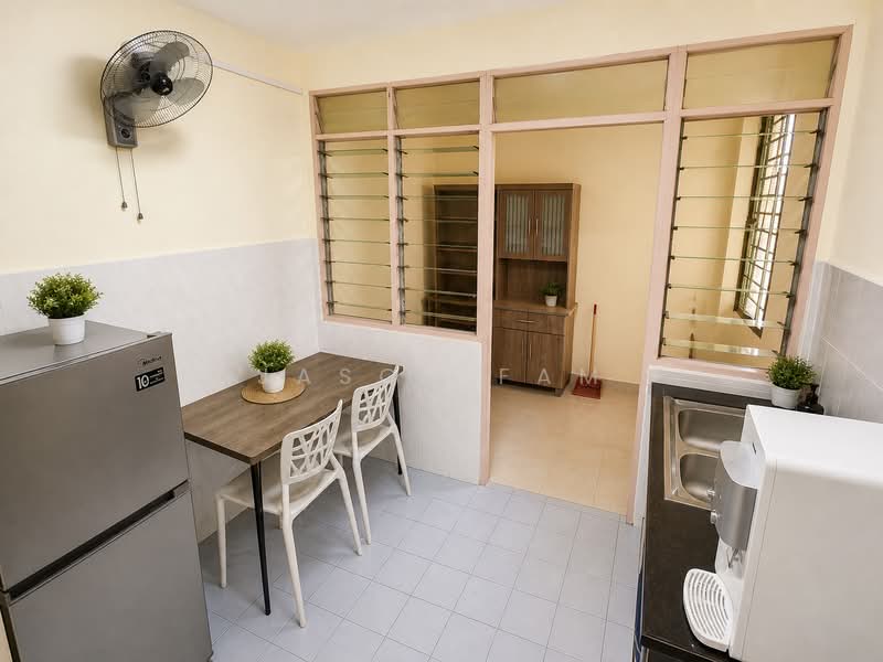 Flat for Sale at Sri Intan - Jason Fam - Kitchen - PropertyGuru.com.my