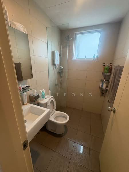 Kondominium untuk Disewa di 222 Residency - CK Teong - Bathroom - PropertyGuru.com.my