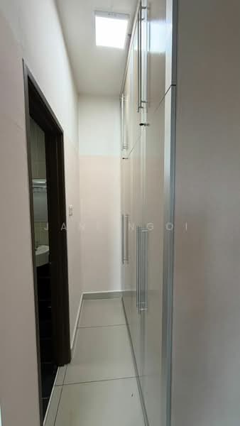 Apartment for Rent at Seri Austin Residence (Pangsapuri Seri Austin) - Jane Ngoi - Corridor - PropertyGuru.com.my