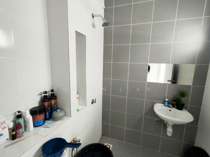 Rumah Berkembar untuk Dijual di Puncak Alam (Selangor) - Benson Lian - Bathroom - PropertyGuru.com.my