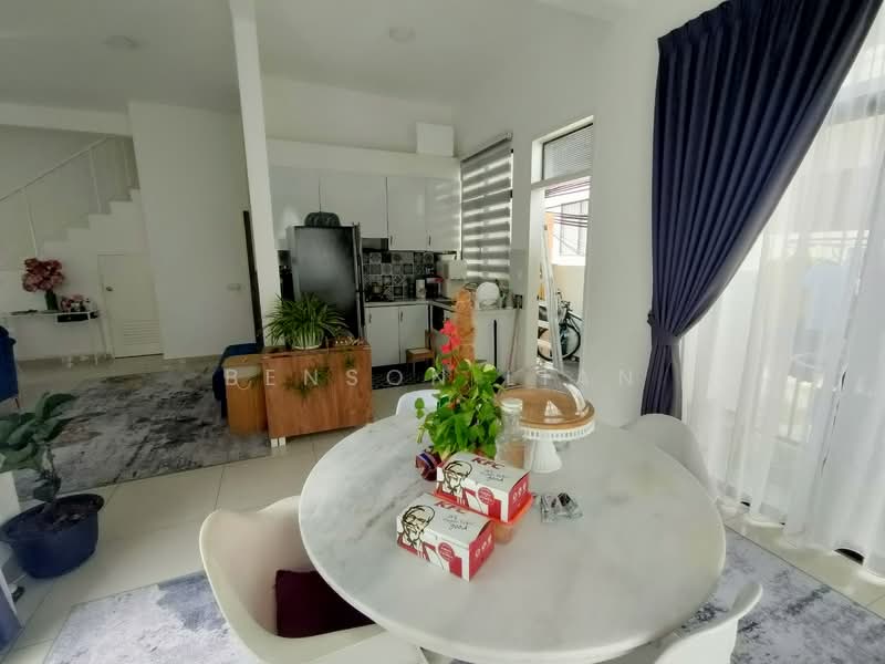 Rumah Berkembar untuk Dijual di Puncak Alam (Selangor) - Benson Lian - Kitchen - PropertyGuru.com.my
