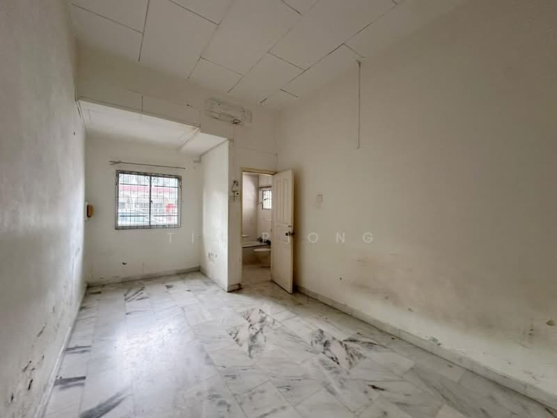 1-storey Terraced House for Sale in Kampung Enam (Melaka City) - Tim Piong - Interior - PropertyGuru.com.my