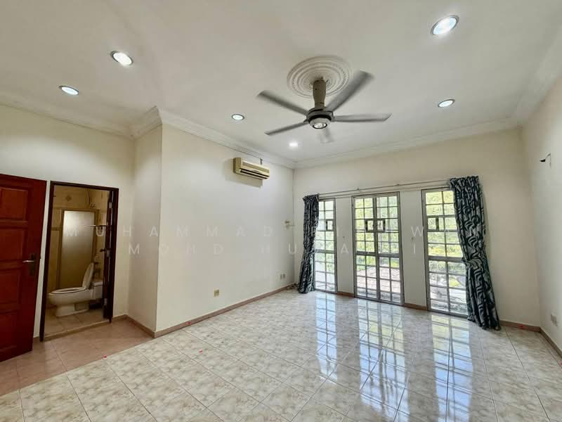 Semi-Detached House for Sale in Seksyen 9 (Shah Alam) - Muhammad Ridhwan Mohd Huzairi - Living Room - PropertyGuru.com.my