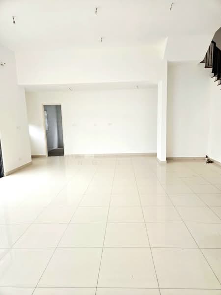 Rumah Berkembar untuk Dijual di Kota Kemuning (Shah Alam) - Ling Ling - PropertyGuru.com.my