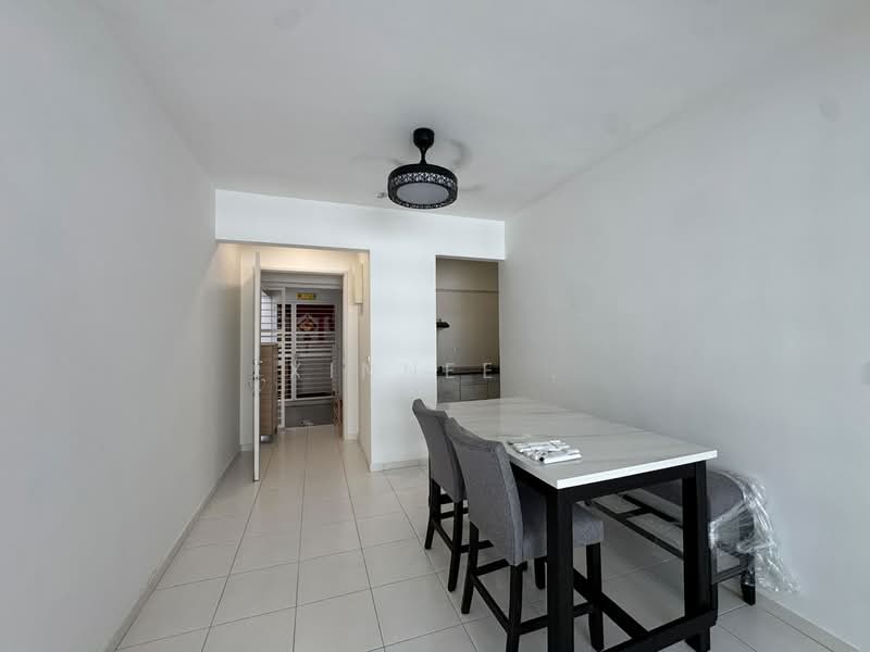 Condominium for Rent at i-Santorini - Xinnee . - Dining Room - PropertyGuru.com.my
