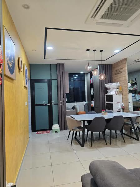 2-storey Terraced House for Sale in Bandar Seri Alam (Masai) - Sze Lee - Living Room - PropertyGuru.com.my