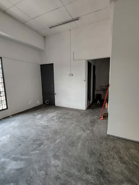 Kedai / Pejabat untuk Disewa di Taman Indahpura (Kulai) - Jacky Chai - Interior - PropertyGuru.com.my