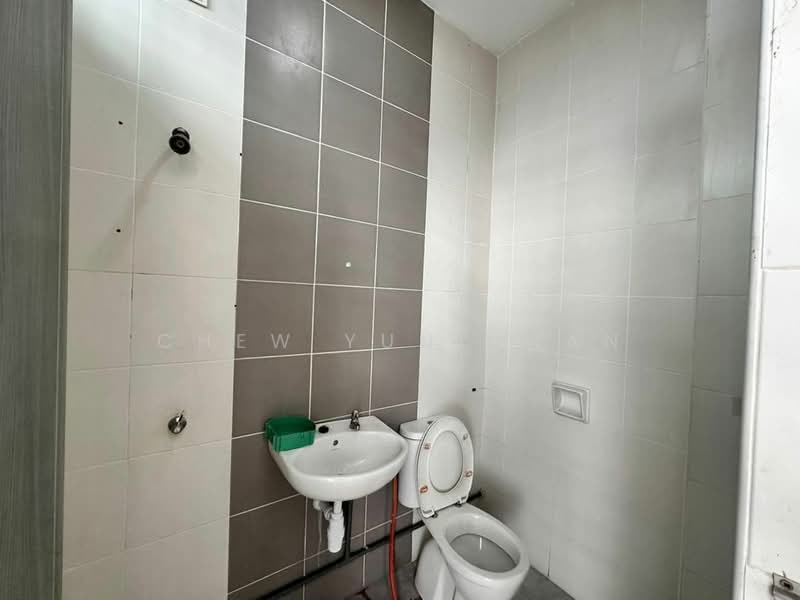 2-storey Terraced House for Sale in Nusa Sentral (Iskandar Puteri (Nusajaya)) - Chew Yun Chan - Bathroom - PropertyGuru.com.my