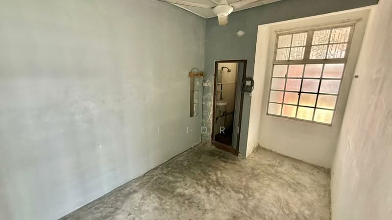 1-storey Terraced House for Sale in Seksyen 5 (Bangi) - Ali Idris - Interior - PropertyGuru.com.my