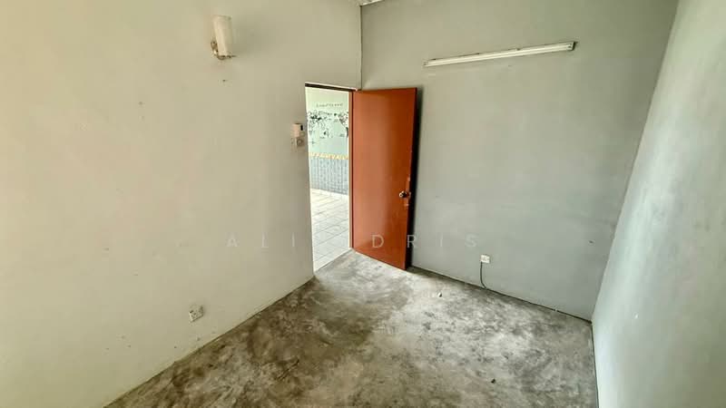 1-storey Terraced House for Sale in Seksyen 5 (Bangi) - Ali Idris - Interior - PropertyGuru.com.my