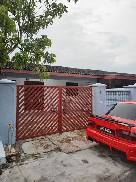 1-storey Terraced House for Sale in Taman Bukit Kempas (Tampoi) - Sharon Ng - PropertyGuru.com.my
