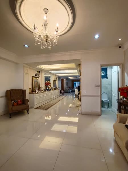 Kondominium untuk Dijual di Bayu Angkasa - Shirlyn Chong - Entrance - PropertyGuru.com.my
