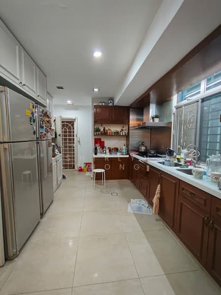 Kondominium untuk Dijual di Bayu Angkasa - Shirlyn Chong - Kitchen - PropertyGuru.com.my