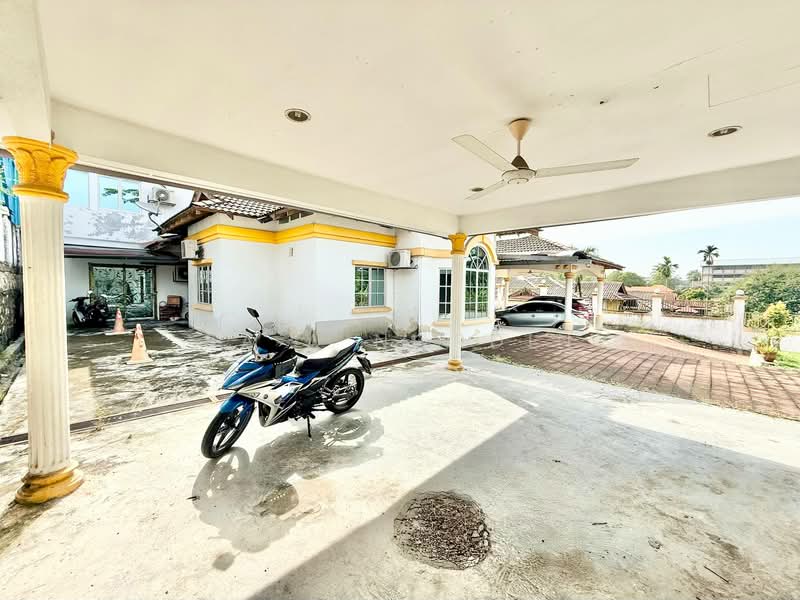 Bungalow for Sale in Sungai Buloh (Selangor) - Sa'a Nordin - Exterior - PropertyGuru.com.my