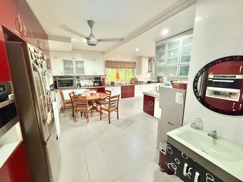 Bungalow for Sale in Sungai Buloh (Selangor) - Sa'a Nordin - Kitchen - PropertyGuru.com.my