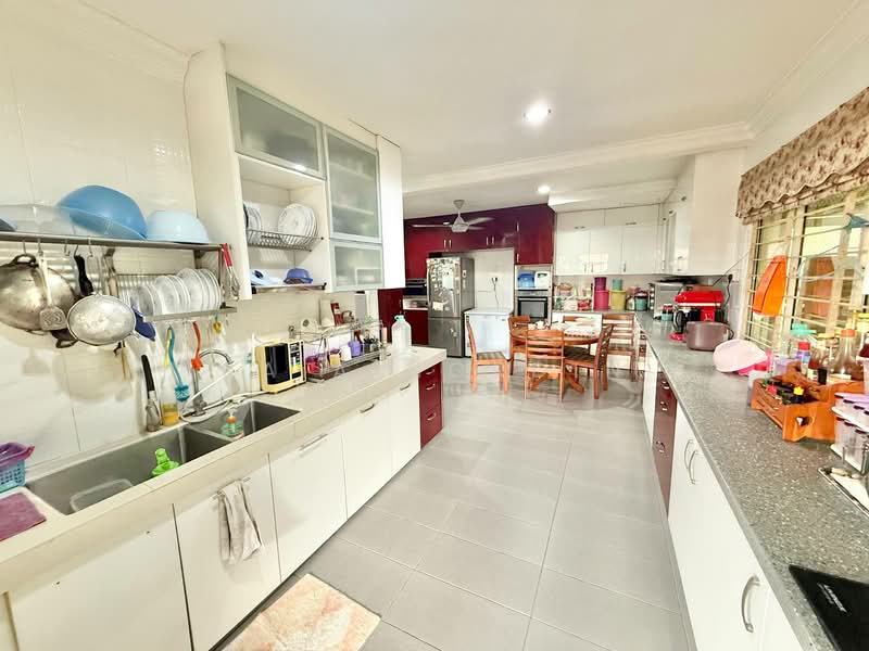 Bungalow for Sale in Sungai Buloh (Selangor) - Sa'a Nordin - Kitchen - PropertyGuru.com.my