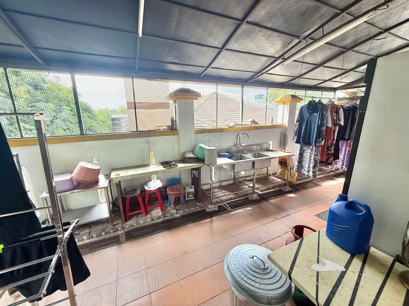 Bungalow for Sale in Sungai Buloh (Selangor) - Sa'a Nordin - Balcony - PropertyGuru.com.my