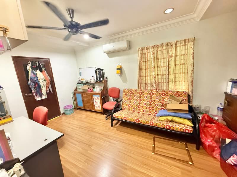 Bungalow for Sale in Sungai Buloh (Selangor) - Sa'a Nordin - Living Room - PropertyGuru.com.my