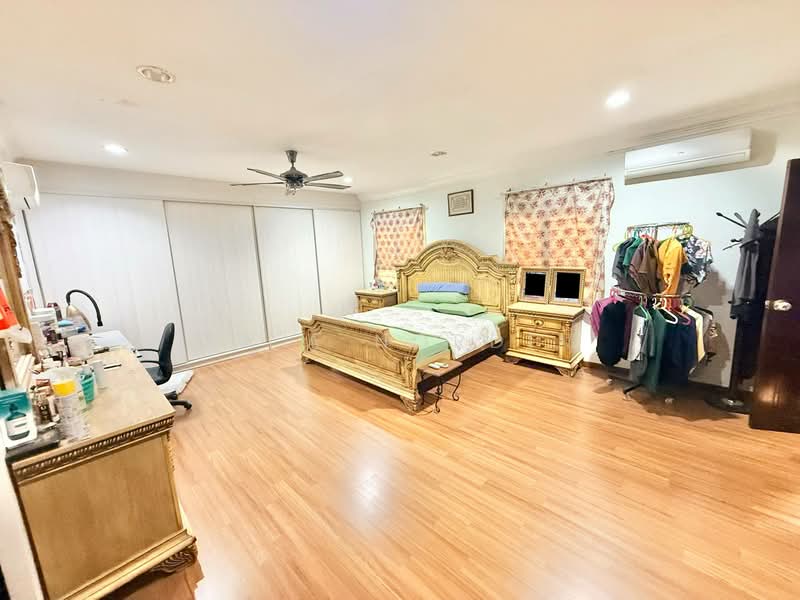 Bungalow for Sale in Sungai Buloh (Selangor) - Sa'a Nordin - Bedroom - PropertyGuru.com.my