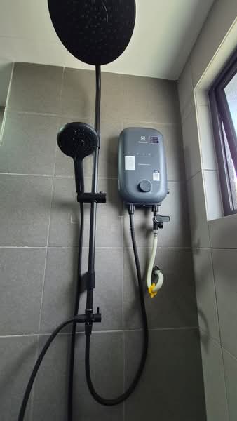Service Residence for Rent at Residensi Bukit Tiara - Lester Lee - Bathroom - PropertyGuru.com.my