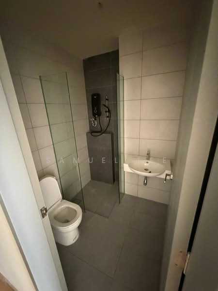 Service Residence for Sale at The Era @ Duta North - Samuel Lee - Bathroom - PropertyGuru.com.my