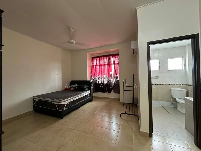 2-storey Terraced House for Sale in Desa Coalfields (Ijok) - Isfarizal fazz - Bedroom - PropertyGuru.com.my